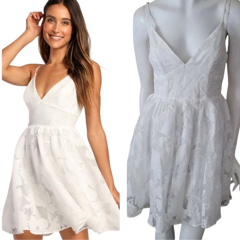 Floral Feelings White Jacquard Babydoll Mini Dress Lulus S‎ NWOT